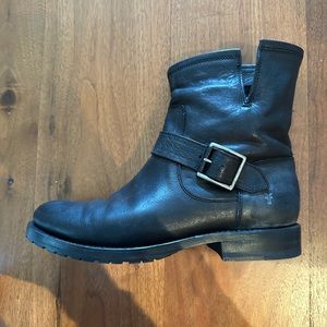 Frye Natalie Short black boots, 7.5